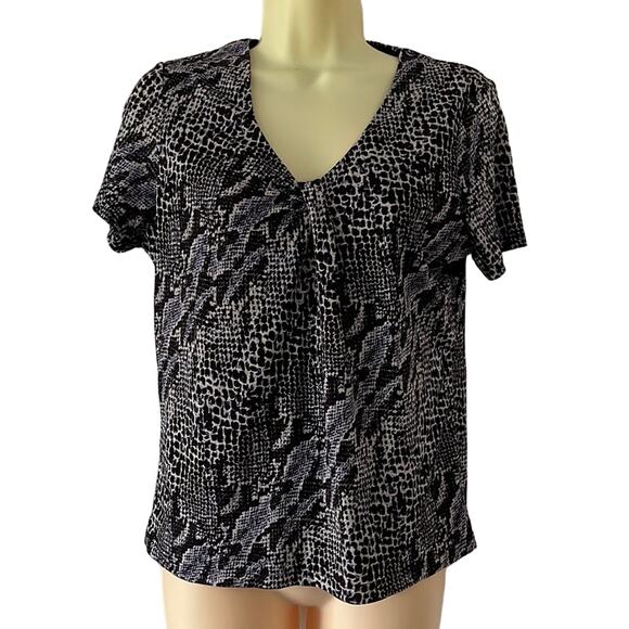 Jones Wear Purple & Black Snakeskin Print Knit Top Blouse Woman Size Medium - Picture 1 of 9